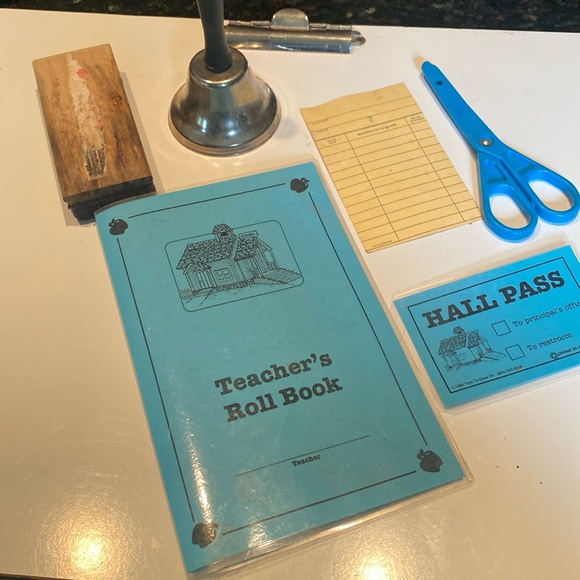 Vintage 1990 Teacher’s School Playset - Picture 1 of 7